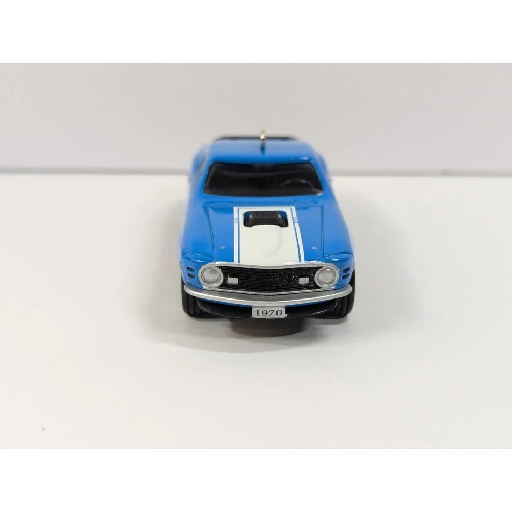 Hallmark Keepsake Ornament 1970 Ford Mach 1 Mustang - Classic American Cars 2002